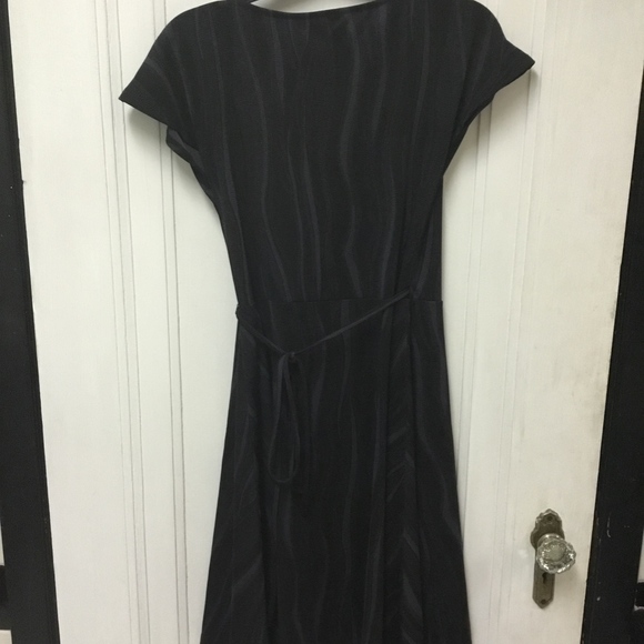 Express Wrap Dress - Picture 4 of 4